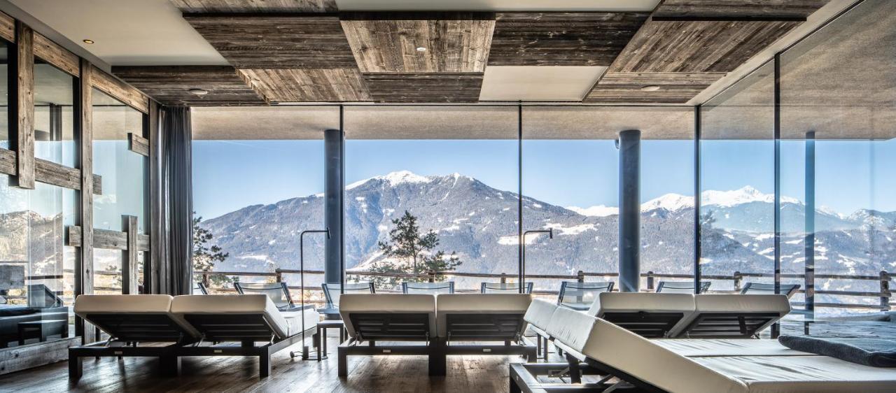 Hotel My Arbor - Dolomites Bressanone Esterno foto The interior of the airport