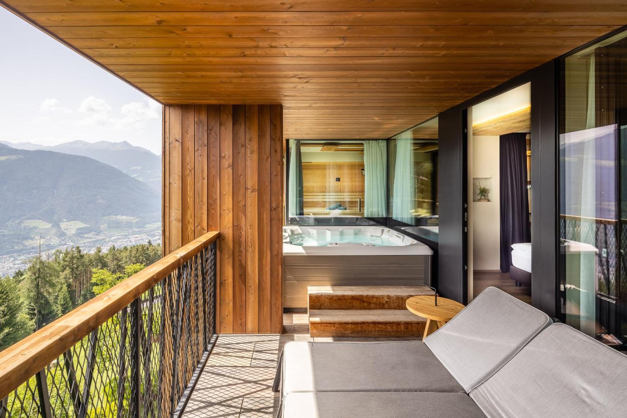 Hotel My Arbor - Dolomites Bressanone Esterno foto A private spa at the 7132 Summit
