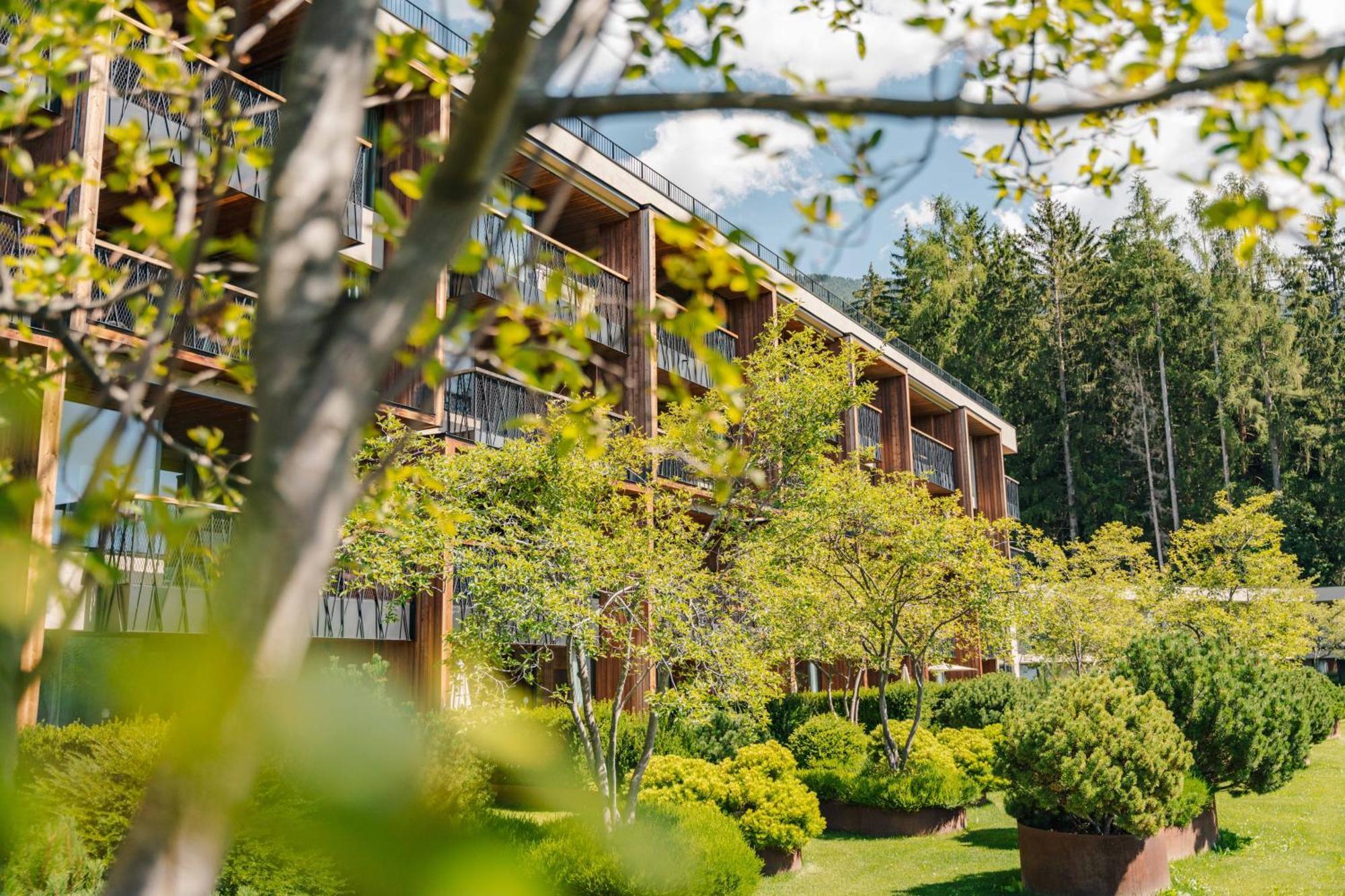 Hotel My Arbor - Dolomites Bressanone Esterno foto The main building of the Institute